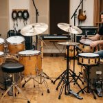 Bien choisir sa batterie acoustique : guide technique pour réussir son premier achat